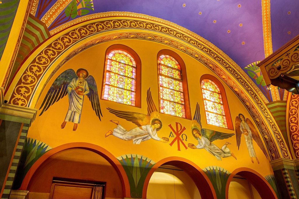 HDR kerkfotografie cenakelkerk kerk church eglise jesus maria heilig landstichting bedevaart pilgrimage pelerinage religie religion bedevaartsoord museum
